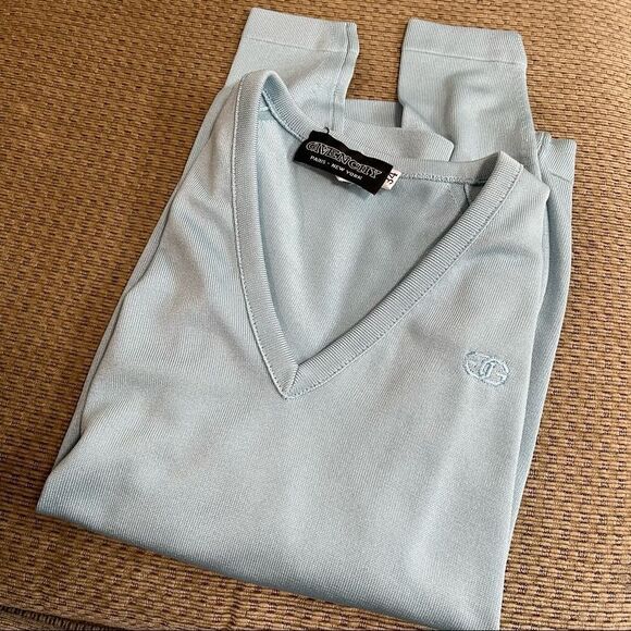 Givenchy Paris New York V-neck Qiana Nylon top - Picture 5 of 7